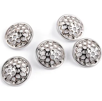 Knoflík Kovový knoflík děrovaný velikost 28"; 36" nikl 20 ks