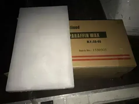PARAFÍN DALIAN (Kunlun) 25kg (1 kg/48,-Kč bez DPH) (Kunlund Brand desky )