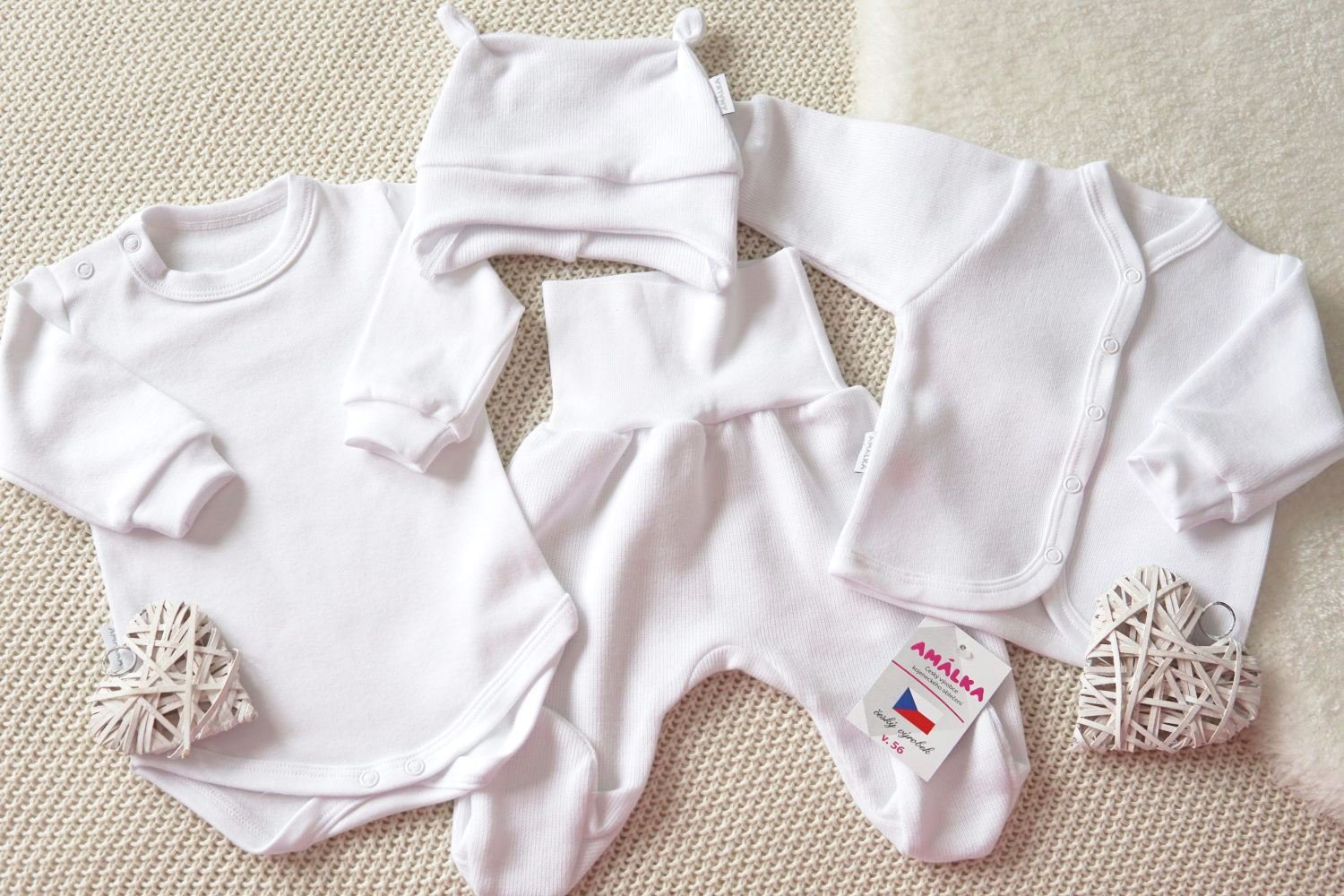 AMÁLKA Souprava pro miminko do porodnice z bavlněné svetroviny, bílá Velikost: 56