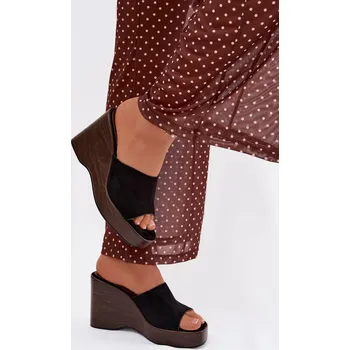 Dámské pantofle Boto Dámské pantofle na platformě Ravelia Barva: Černá, Velikost: 38