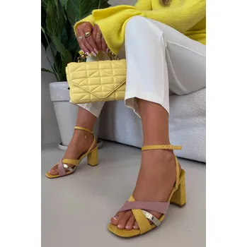 Dámské sandále Boto Dámské sandály na podpatku s pásky Eko semiš Karilora Barva: Zlatá, Velikost: 38