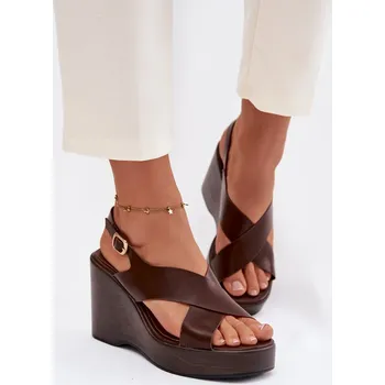 Dámské sandále Boto Dámské sandály z eko kůže na platformě Janivra Barva: Béžová, Velikost: 36