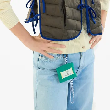 Kabelka Reserved - Přívěšek na klíče s přívěskem - pudrově hnědá - 272KJ-98X - 272KJ-98X-ONE