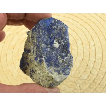 Přírodní kámen Přírodní kámen lapis lazuli 147g