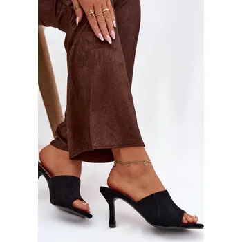 Dámské pantofle Boto Dámské pantofle na podpatku z eko semiše Isolia Barva: Černá, Velikost: 40