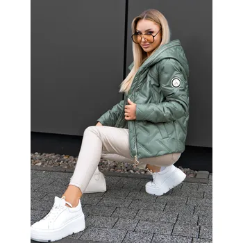 Prošívaná bunda se zlatým zipem Velikost: L Stylová a pohodlná bunda pro každý den