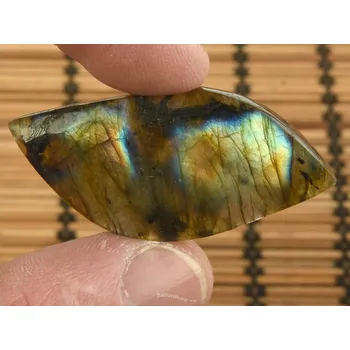 Přírodní kámen Mugle labradorit 10,0g