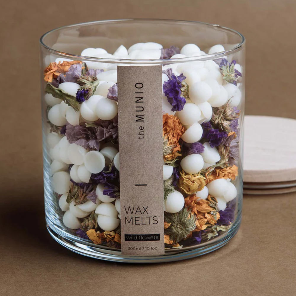 The MUNIO Aroma difuzér Wild flowers ze sójového vosku Luční květiny
