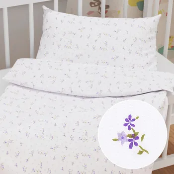 Povlečení Dětské bavlněné povlečení do postýlky Sandra SA-296 Drobné fialové kvítí na bílém Do postýlky 100x135 a 40x60 cm