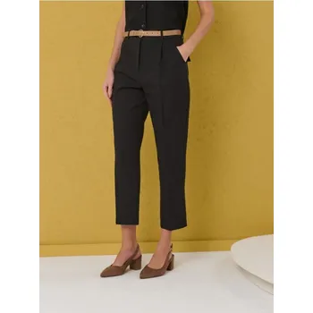 Dámské kalhoty Sinsay - Kalhoty carrot s pukem a páskem - černá - 963GZ-99X - 963GZ-99X-L