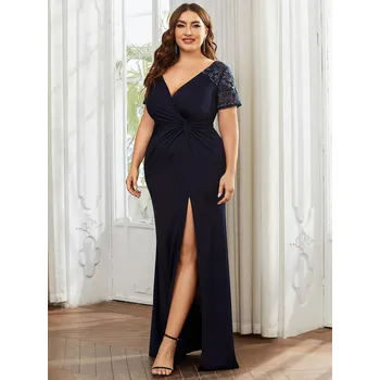 Dámské šaty Večerní šaty s nášivkami a hlubokým výstřihem do V Barva: Tmavě Modrá, Velikost: 9XL