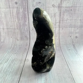 Septárie Dračí vejce Madagaskar TP10 č. 2 cca 6 x 18 cm, 1024 g