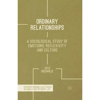 Kniha Ordinary Relationships - Brownlie, J.
