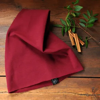 Bavlněná dámská čepice BHiStyle various colors VELIKOST: S-M, BARVA: bordo