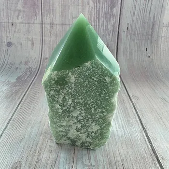 Avanturín zelený špice Brazílie 11 cca 6,1 x 11,3 cm, 567 g