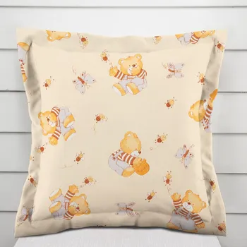 Povlak na polštářek Dětský bavlněný povlak na polštář s lemem Sandra SA-730 Medvídci a včelky na světle žlutém 40 x 40 cm