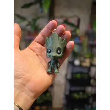 Mini obludka tmavě zelená mat