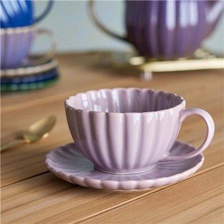 Růžový hrnek s podšálkem