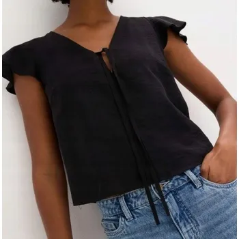 Dámská halenka B.P.C černá halenka s volánkovými rukávy, velikost 42.