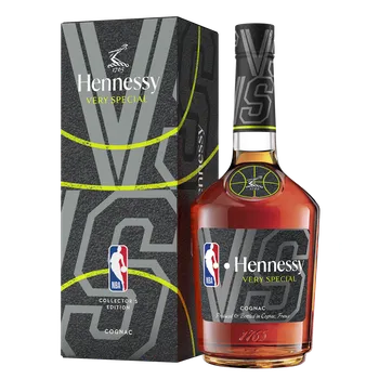 Alkoholický nápoj Hennessy V.S NBA Limited Edition 2023/2024 (0,7l) v dárkové krabičce
