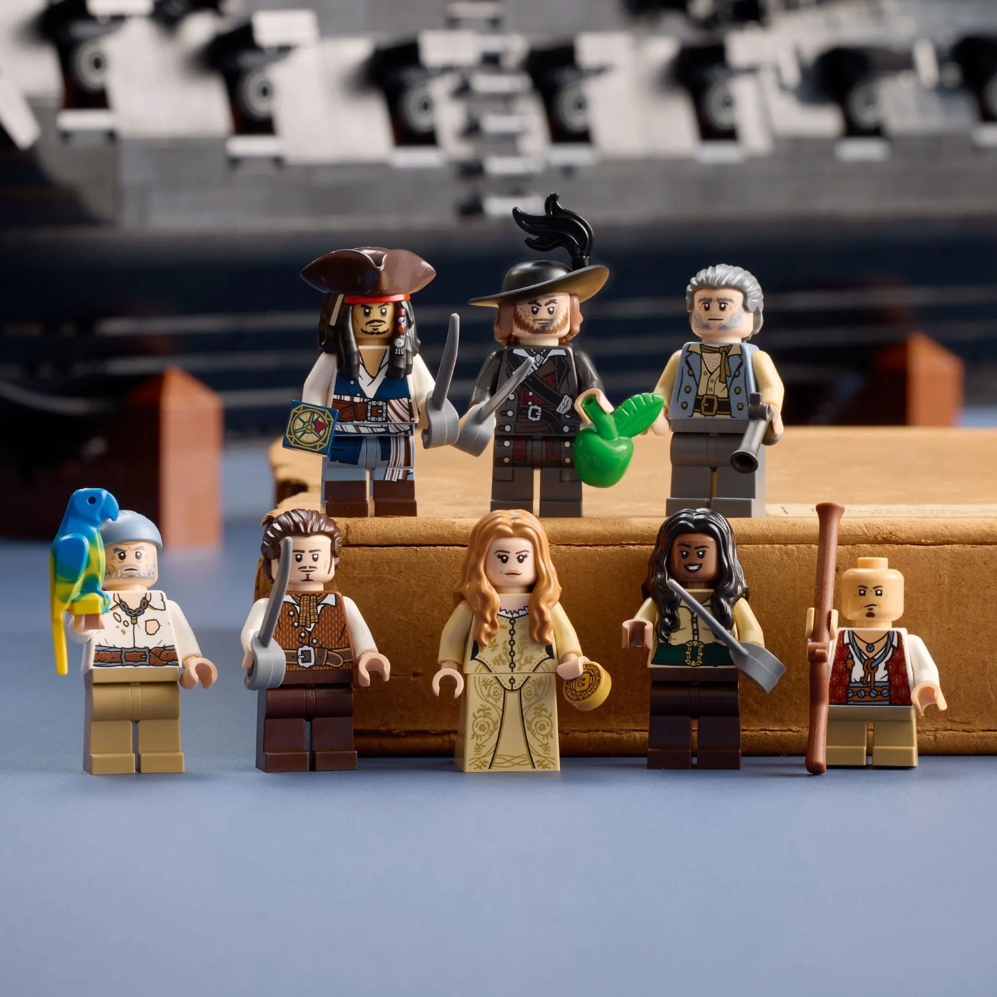 Fotografie 5 - Stavebnice LEGO LEGO Icons 10365 Pirátská loď kapitána Jacka Sparrowa