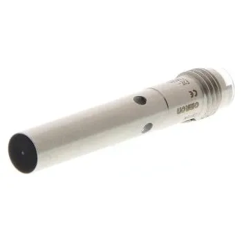 Indukční bezdotykový snímač 2 mm, výstup: PNP Válcový 30 V IP67