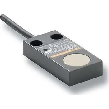 Indukční bezdotykový snímač 5 mm, výstup: NPN 24 V IP67