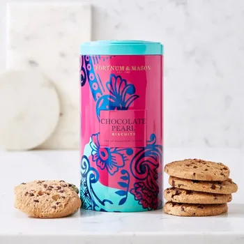 FORTNUM & MASON sušenky s čokoládovými perlami 200g v dárkové plechovce
