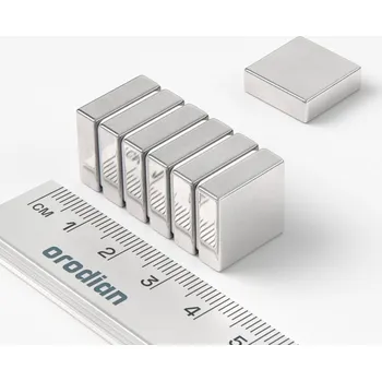 Dekorativní magnet Neodymový magnet kvádr 15×15×5 mm - N38