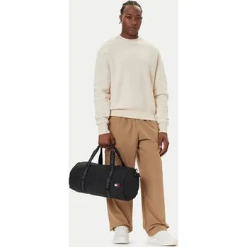 Cestovní taška Taška Tommy Jeans Tjm Ess Daily Duffle AM0AM13704 Černá OS