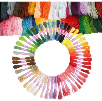 Barevné vyšívací nitě – velká sada 50 ks