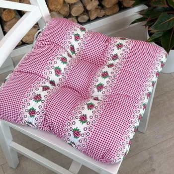 Podsedák Sedák na židli Mirabelka fialová Rozměr: 40x40