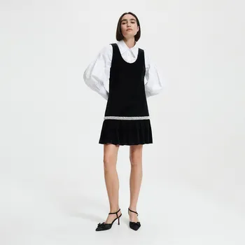 Dámské šaty Reserved - Velurové mini šaty - černý - 1232U-99X - 1232U-99X-S