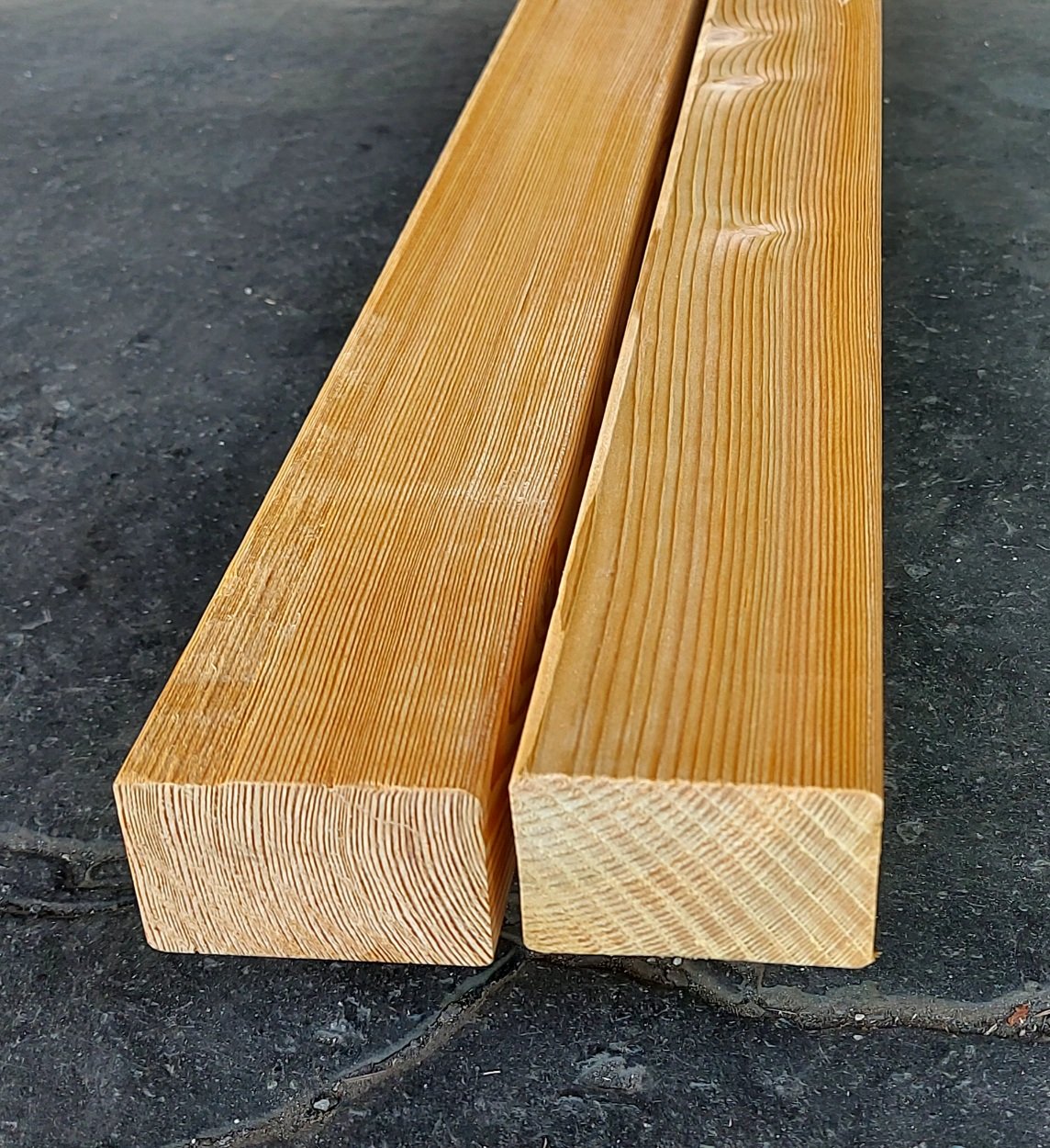 Hranol | modřín sibiřský | 45*70 | AB Délka: 4000 mm