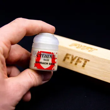 Citadel Base: Ionrach Skin 12ml - barva na figurky miniatury