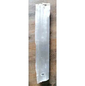 Přírodní kámen Selenitový obří krystal o váze 3,1 kg,délka 41 cm