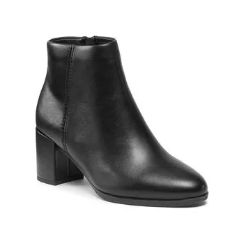 Dámské kozačky Polokozačky Clarks Freva55 Zip 261747974 Černá 39