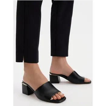 Dámské pantofle Nazouváky Nine West CEO-6223-9 Černá 40