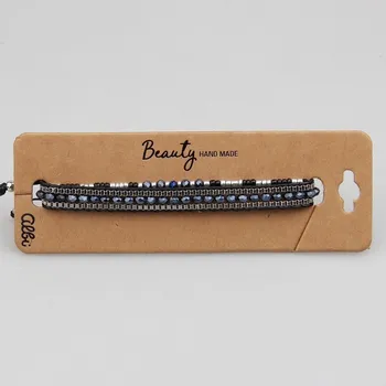 Bílo-zelené náramky