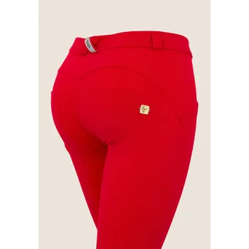 Dámské kalhoty Freddy kalhoty WR.UP v červené barvě, normální pas, 7/8 délka, superskinny střih, organická bavlna Vybraná velikost: L