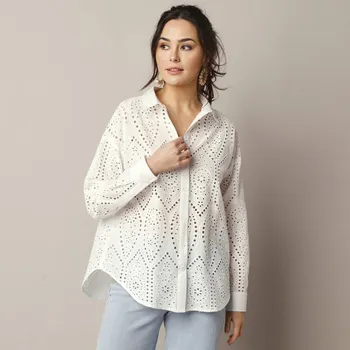 Dámská halenka Košilová halenka s anglickou výšivkou bílá 36