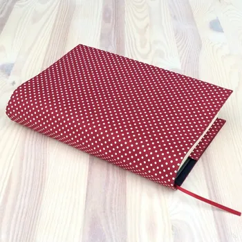 Obal na knihu Obal na knihu Puntíky na bordó, L1098