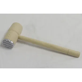 Palička na maso Palička na maso dřevěná s kovovým koncem