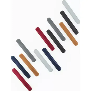 Příslušenství k zavazadlu PORSCHE DESIGN Leather Handle Set Roadster Aluminium Trolley Sada kožených rukojetí na zavazadla pro barevnou personalizaci (Sada kožených rukojetí pro úpravu hliníkových kufrů Roadster)