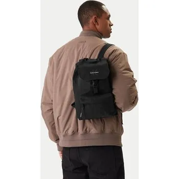 Městský batoh Calvin Klein Batoh Bold Mini Flap Backpack LV04D3320G Černá OS