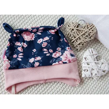 Kojenecká čepice AMÁLKA Bavlněná čepička pudrová, tmavě modrá, Květy Velikost: 56-62