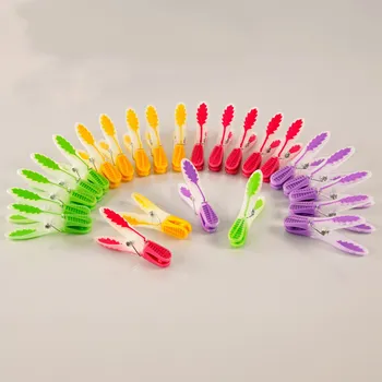 Žehlicí prkno 3Pagen 24 kolíčků Podzimní list S protiskluzovou rukojetí. 8,6 x 2,2 cm.