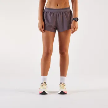 Dámské oblečení KIPRUN Dámské běžecké kraťasy lehké Kiprun Run 900 Light M FIALOVÁ|KAŠTANOVÁ