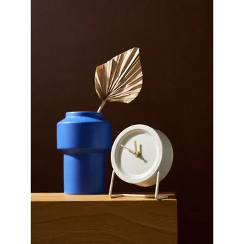 Hodiny Sinsay - Minimalistické stolní hodiny na stojánku - béžová - 995IN-08X - 995IN-08X-ONE