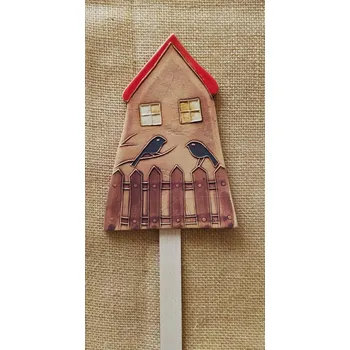 Keramický zápich - domeček 02